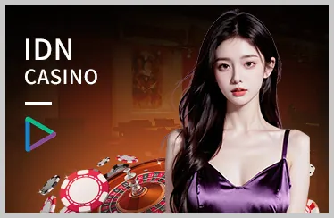Người chơi Blackjack với các quân bài